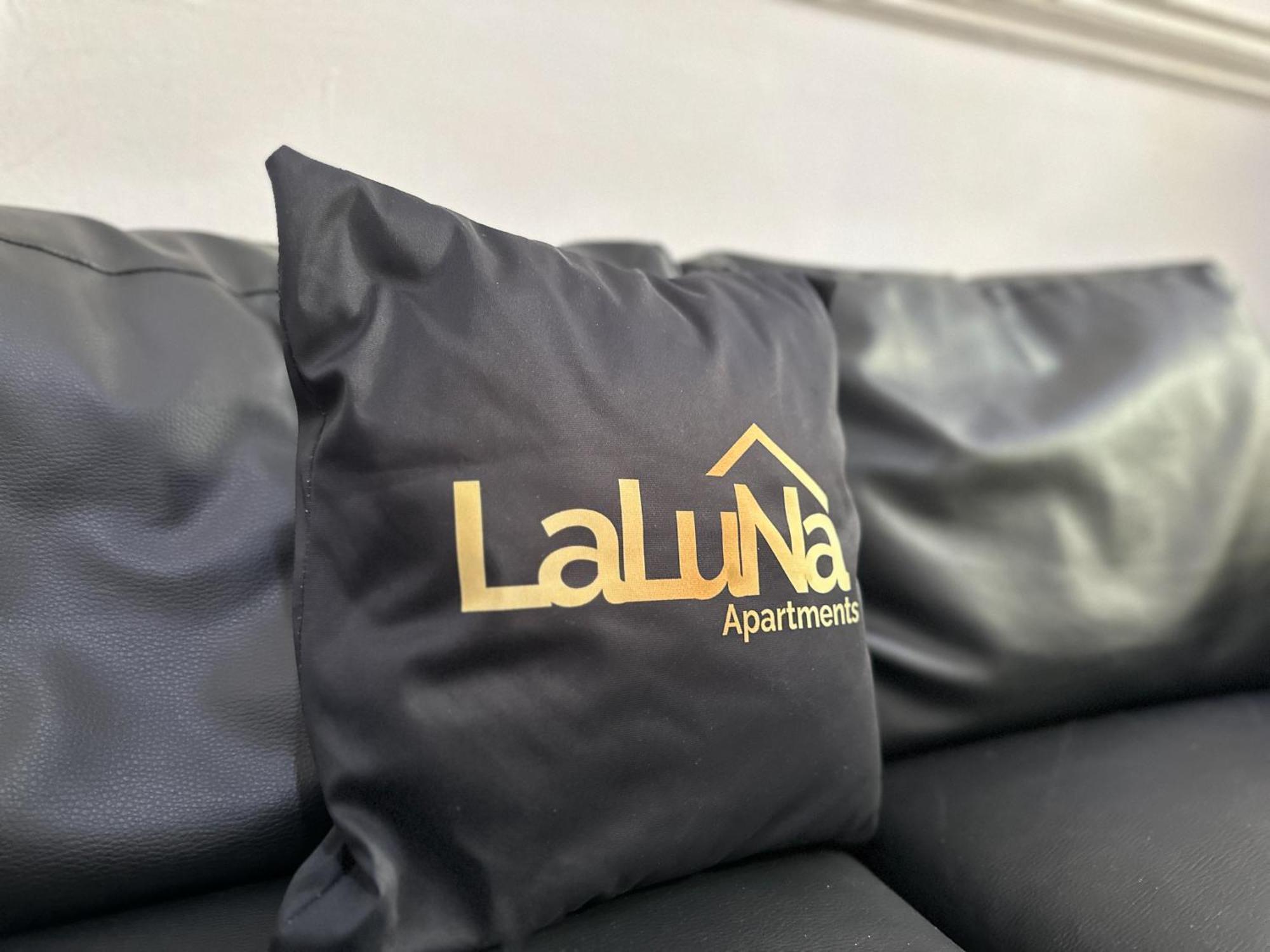 Great Offers On Long Stays!! Laluna Apartments Ґейтсгед Екстер'єр фото