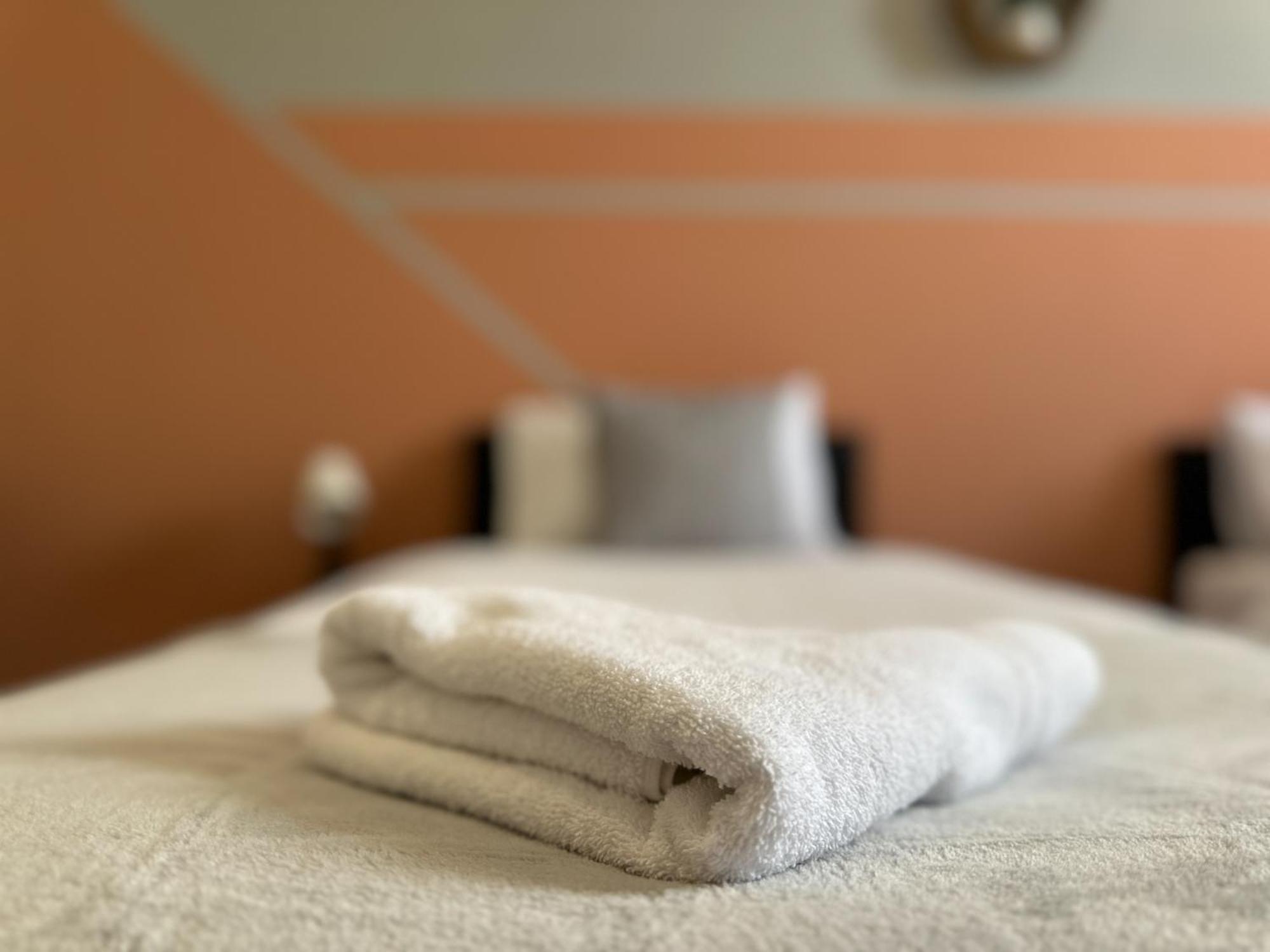 Great Offers On Long Stays!! Laluna Apartments Ґейтсгед Екстер'єр фото