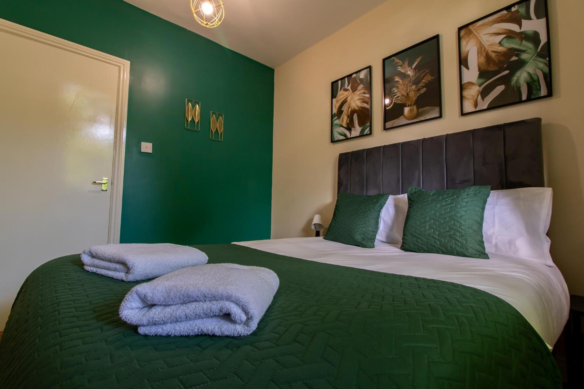 Great Offers On Long Stays!! Laluna Apartments Ґейтсгед Екстер'єр фото