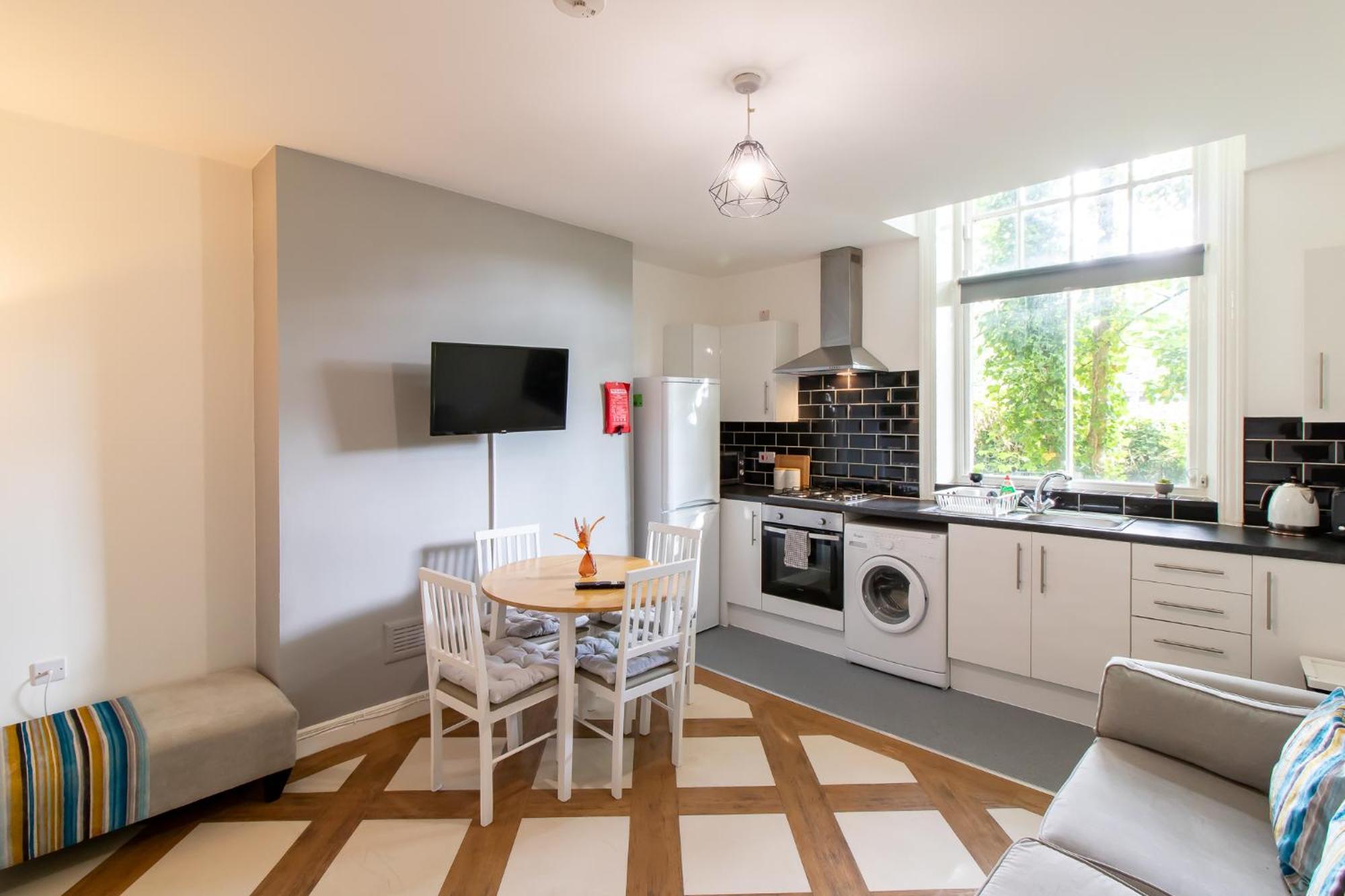 Great Offers On Long Stays!! Laluna Apartments Ґейтсгед Екстер'єр фото