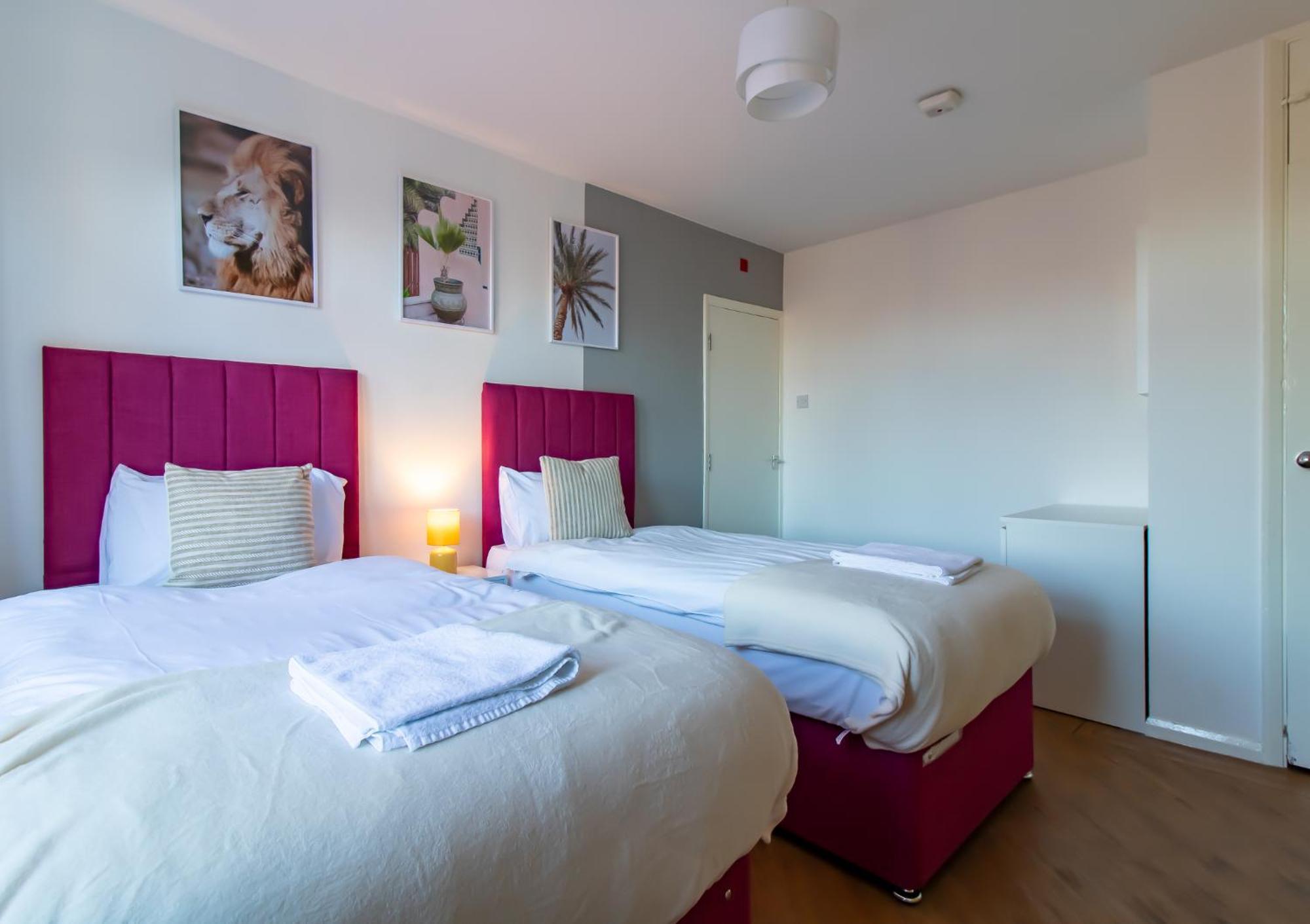 Great Offers On Long Stays!! Laluna Apartments Ґейтсгед Екстер'єр фото