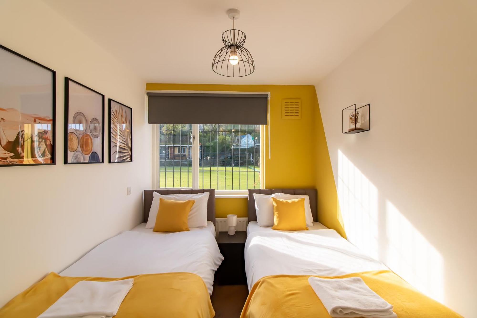 Great Offers On Long Stays!! Laluna Apartments Ґейтсгед Екстер'єр фото